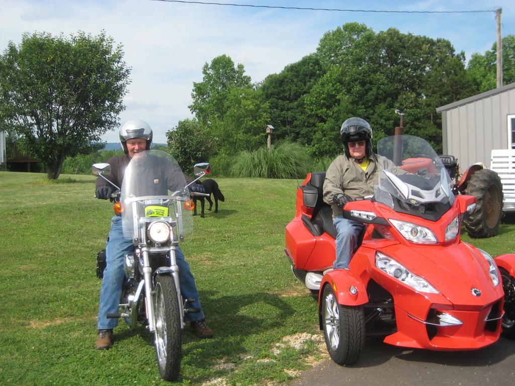 Ararat Wolf Creek Farm B&B And Motorcycle Manor At Wolf Creek Farm, Llc المظهر الخارجي الصورة